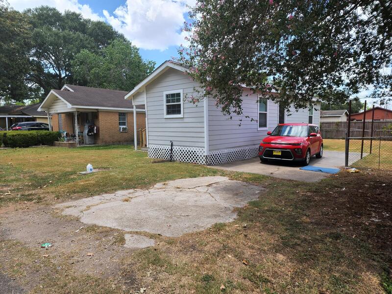 Richmond House: 1508 Carver Avenue