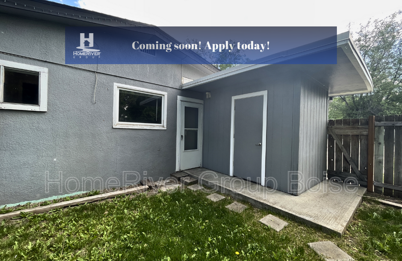 Boise House: 917 N Riviera Dr