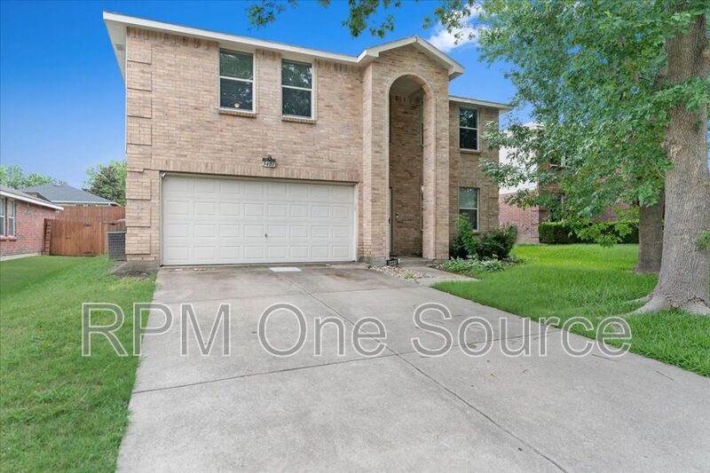 McKinney House: 5401 Pandale Valley Drive