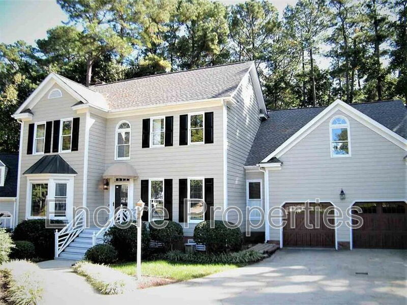Cary House: 106 Whispering Pines Court