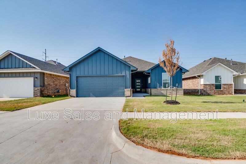 Edmond House: 8305 NW 163rd Terrace