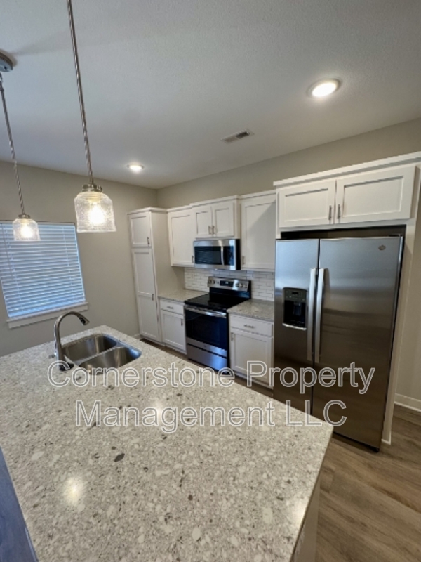 De Soto Condo: 8671 Golden Lane - B