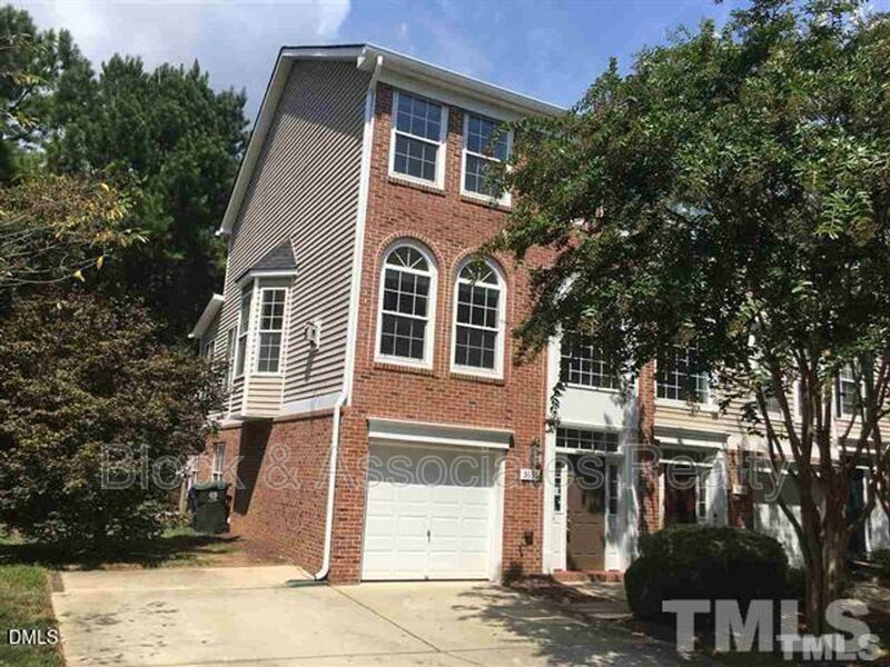 Raleigh House: 5330 Echo Ridge Road