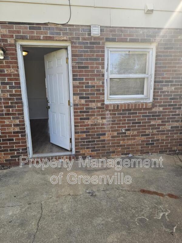 Greenville Condo: 6526 White Horse Rd