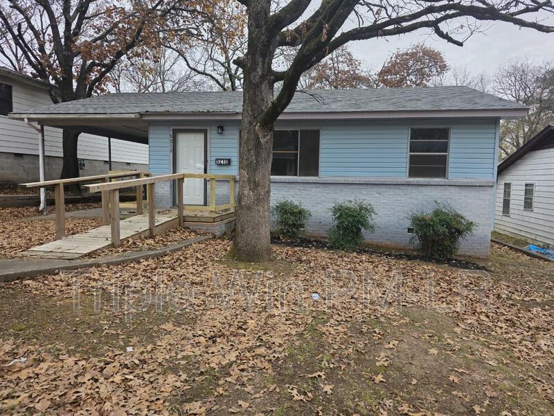 North Little Rock House: 5210 Chandler St