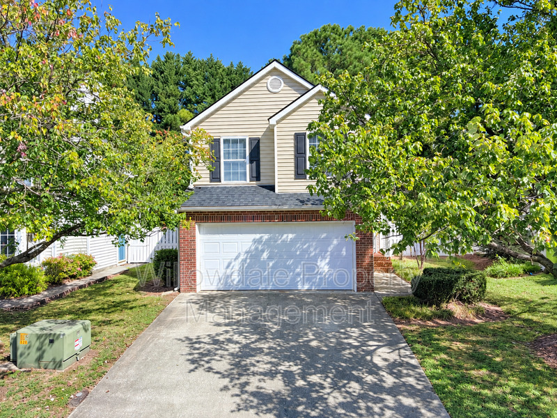 Raleigh House: 4249 Beacon Heights Dr