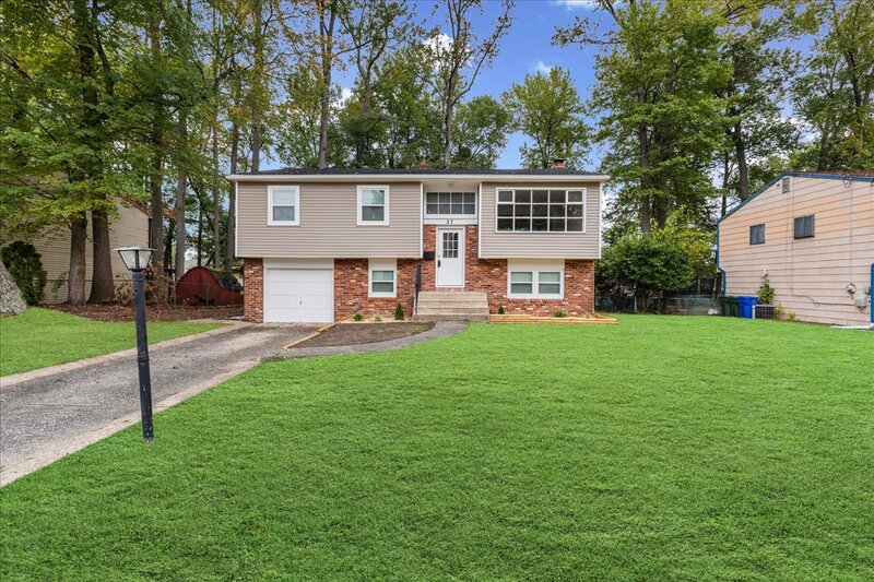 Cherry Hill House: 57 Greenvale Road