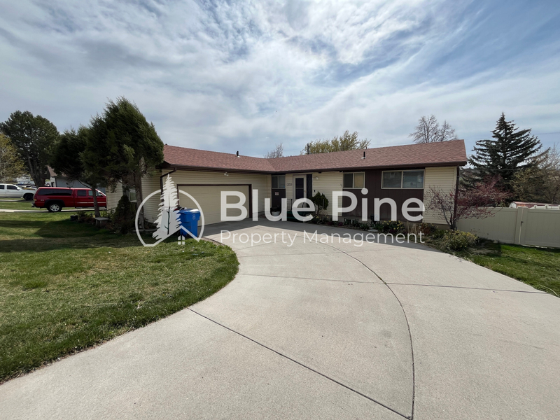 Pocatello House: 1656 South Fairway Drive