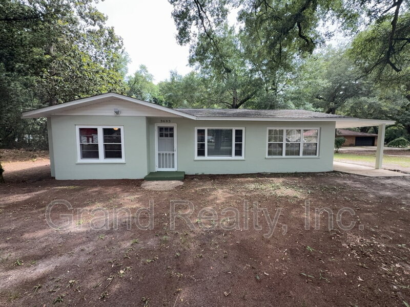 Pace House: 3693 Scoggins Street
