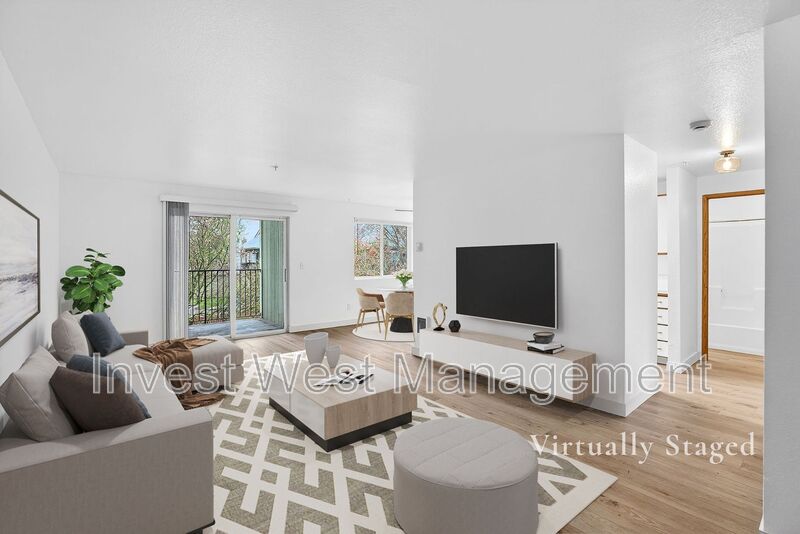 VANCOUVER House: 12514 SE 7 STREET