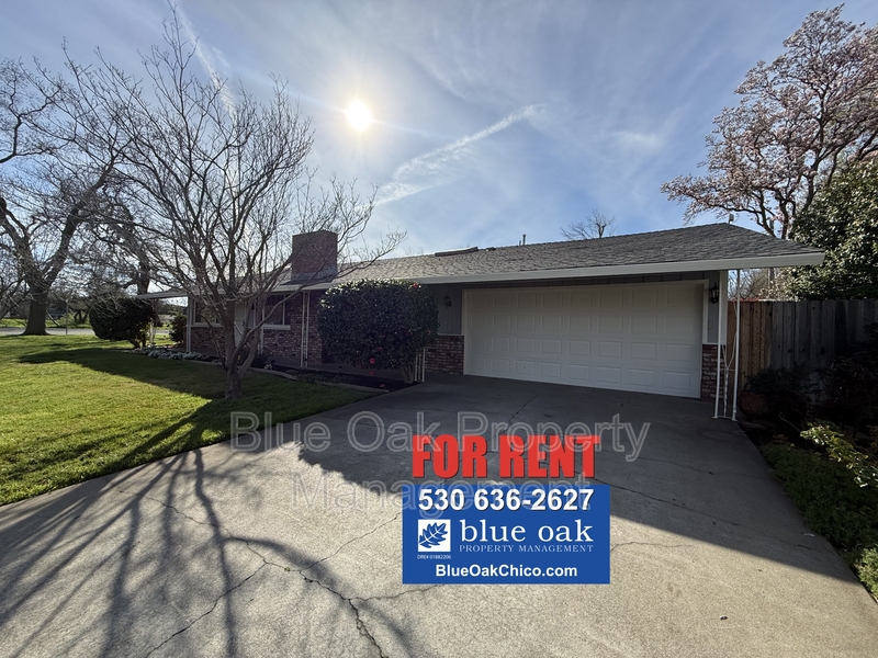 Chico House: 5 Montclair Drive