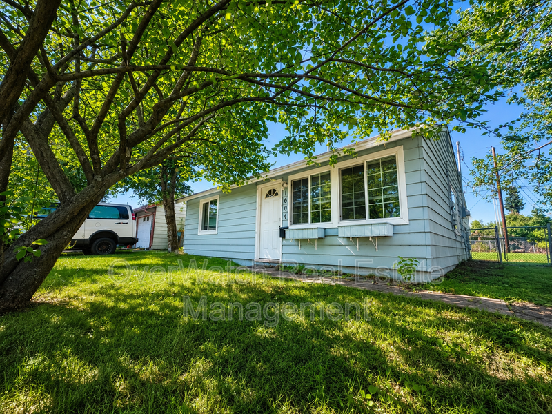 Anchorage House: 1604 Elmendorf Drive