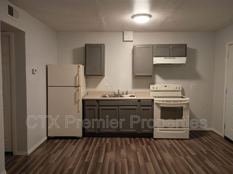 Killeen Condo: 1207 N 10th St Killeen, TX 76541