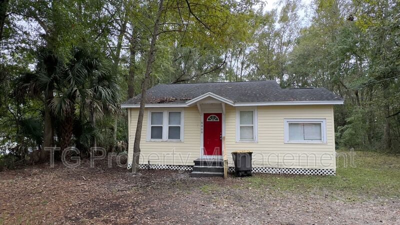 Jacksonville House: 4408 Kenndle Rd