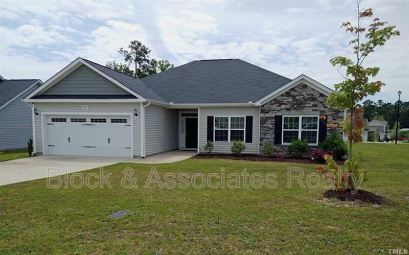 Fayetteville House: 2517 Owlands Court