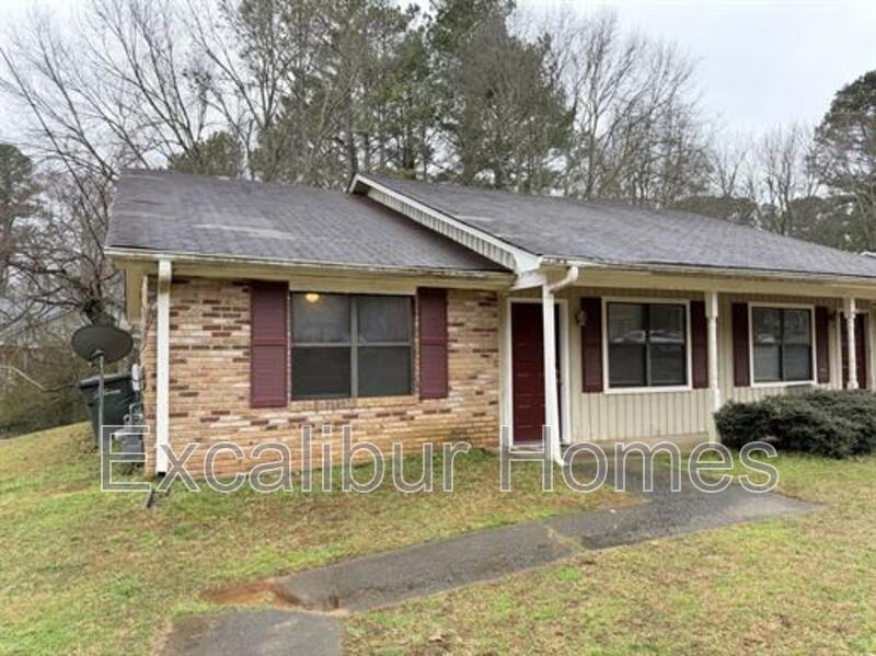 Marietta House: 102 Kimberly Way SW