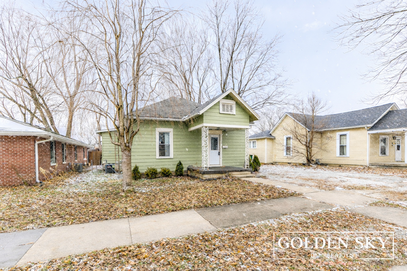 Muncie House: 409 South Celia Avenue