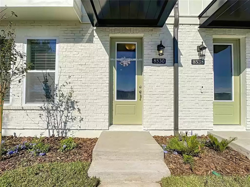 Orlando Townhome: 8530 Warburg Alley