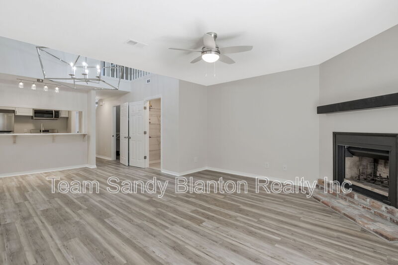 Pensacola House: 4221 Brookside Drive