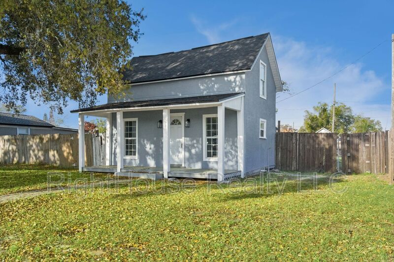 Saint Cloud House: 1700 Kentucky Ave