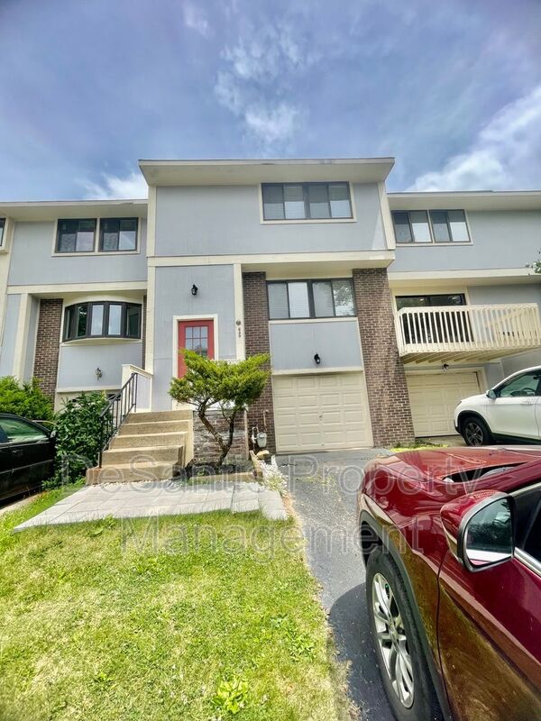 Bridgeville Townhome: 630 Deerwatch Road