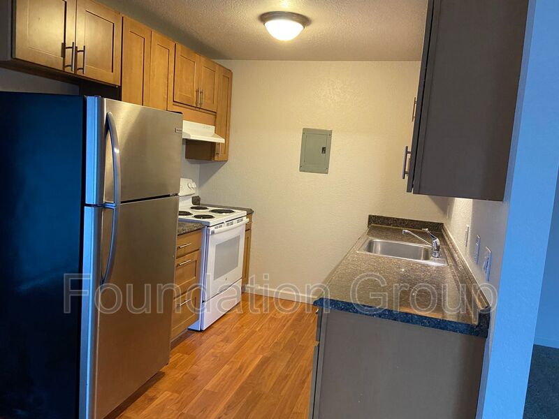 Seattle House: 10521 Midvale Ave N