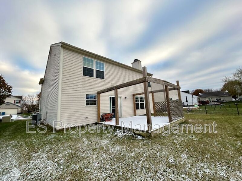 Charming 3-Bedroom, 2.5-Bath Home with Loft, 2160 sq. ft. of Living Space, Attached Garage & Scenic Pond Views - Photo 30