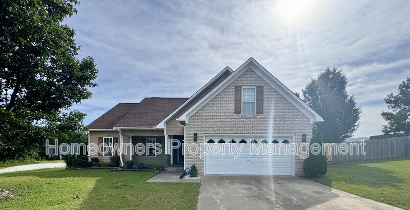 Raeford House: 470 Rushmore Ct