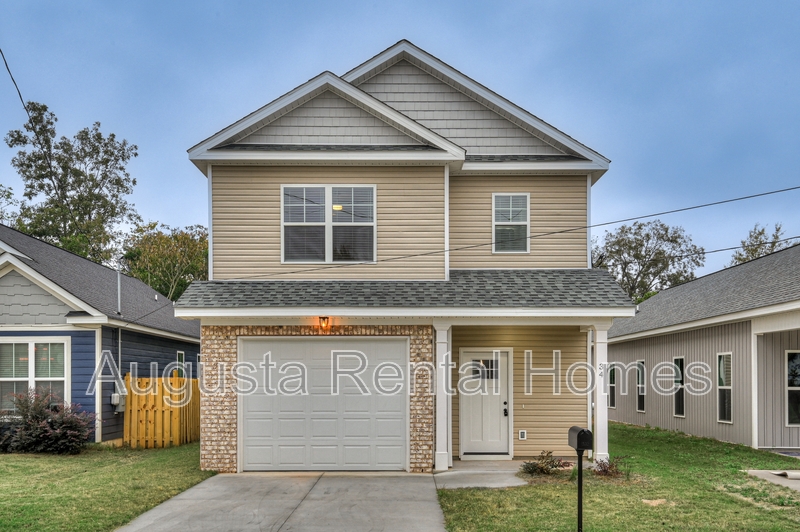 Augusta House: 34 Sherman Street