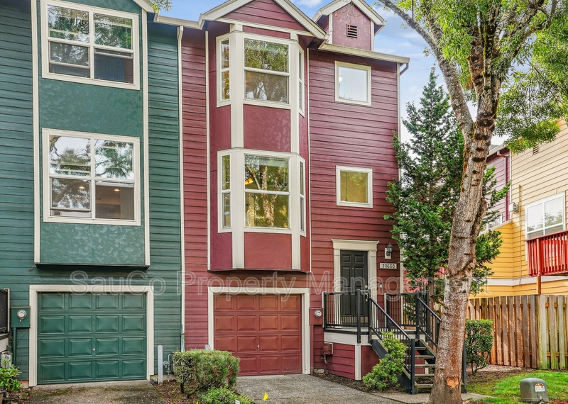 Beaverton House: 20680 Northwest Sedona Lane