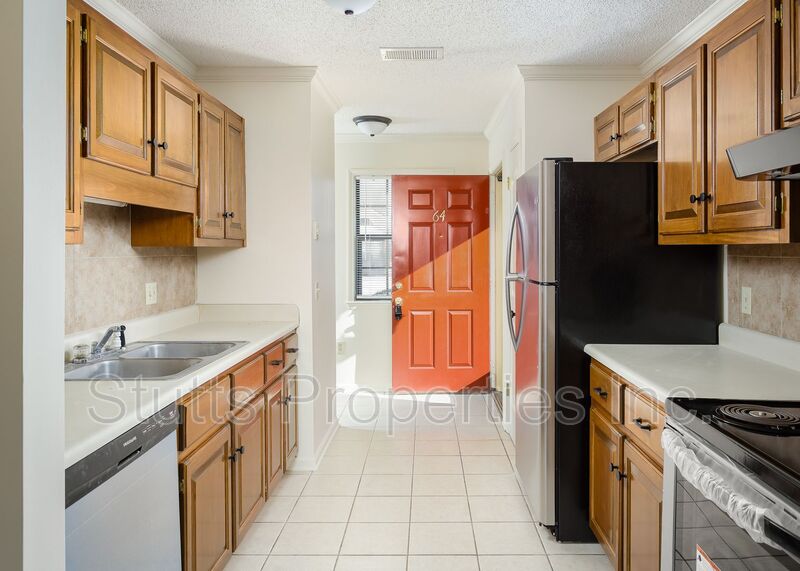 Request a Viewing for 2424 Roberts Lane, Unit J84 Tenant Turner