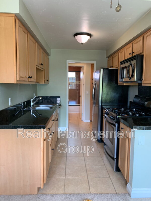 San Diego House: 3932 9th Ave