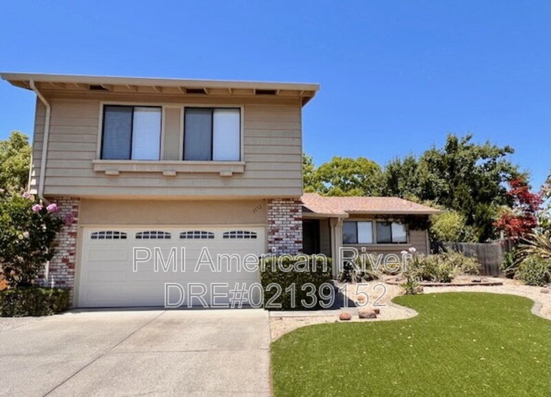 Fairfield House: 3552 Larchmont Court