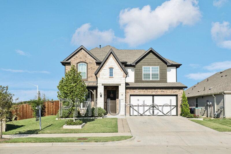 Denton House: 2804 Fireside Lane