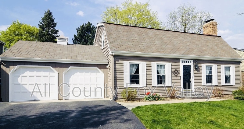 Barrington House: 762 E Hillside Ave