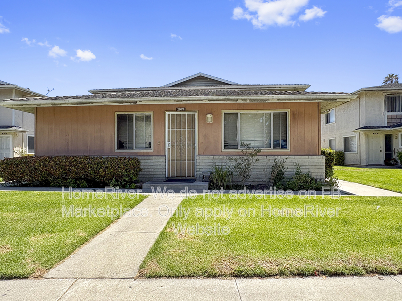 Port Hueneme House: 2622 Spinnaker Ave