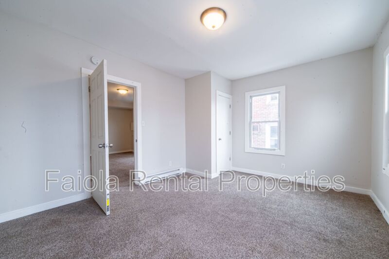 Millville House: 212 N 2nd Street