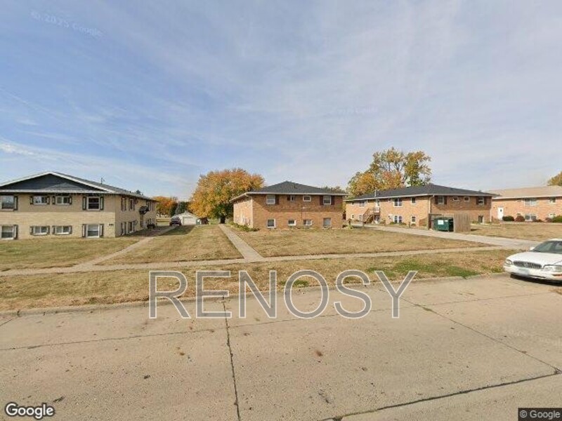 Ankeny House: 110 NW College