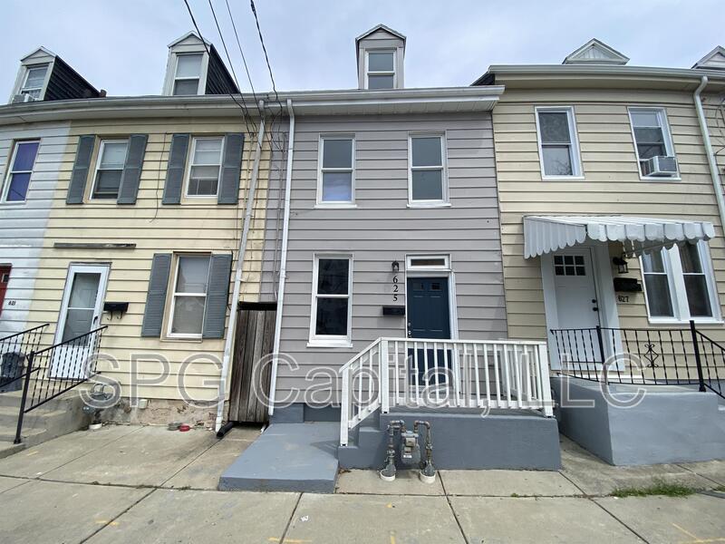 York House: 625 Vander Avenue