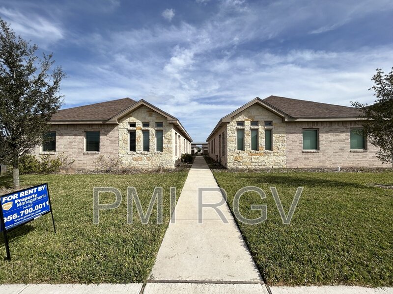 Weslaco Condo: 2100 Jackson St