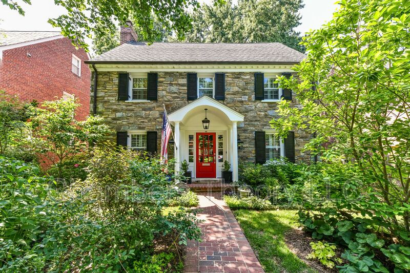 Washington House: 3404 Legation Street NW