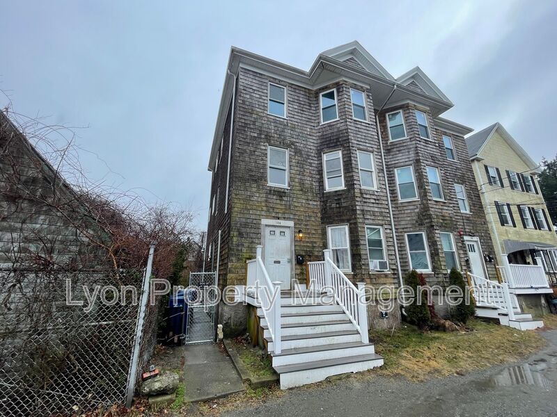 New Bedford Condo: 108 Winsor St