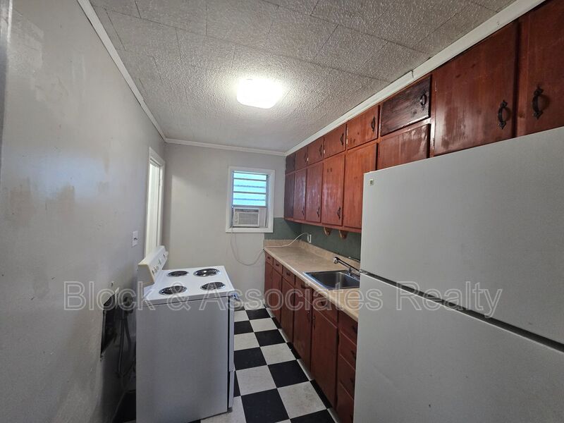 Archdale Condo: 3308 Archdale Rd