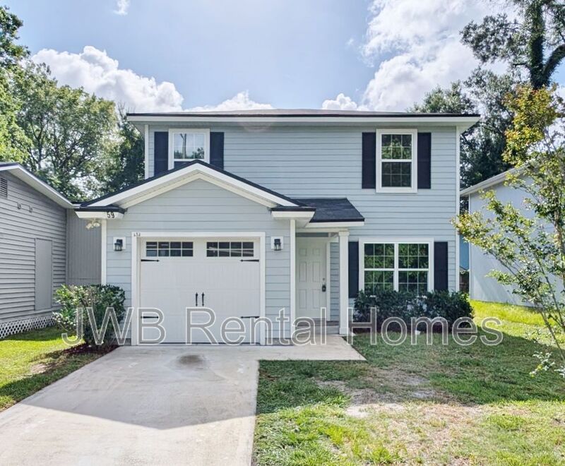 Jacksonville House: 659 Melba St