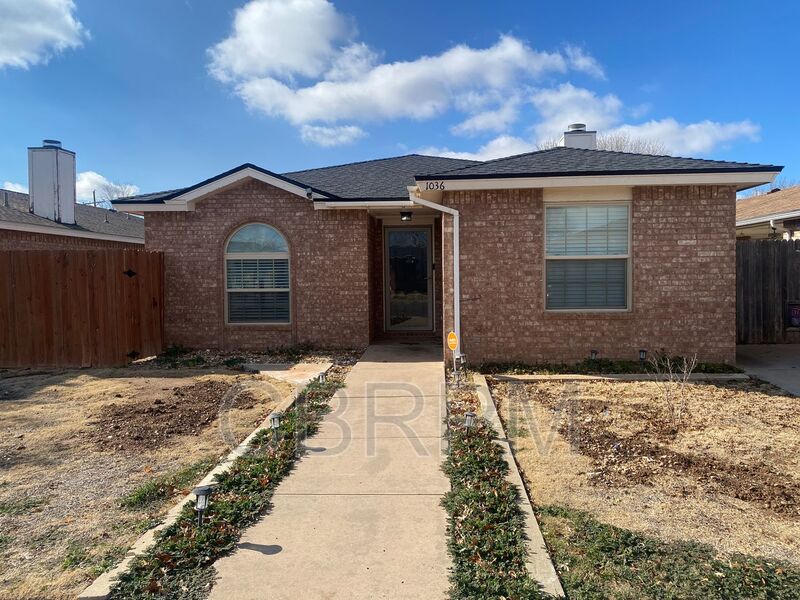 Lubbock House: 1036 Iola Avenue