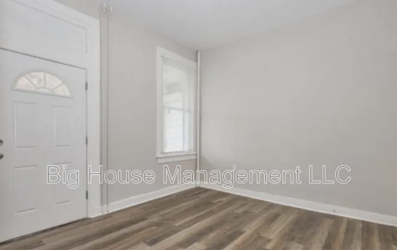 Baltimore House: 3407 Elgin Ave