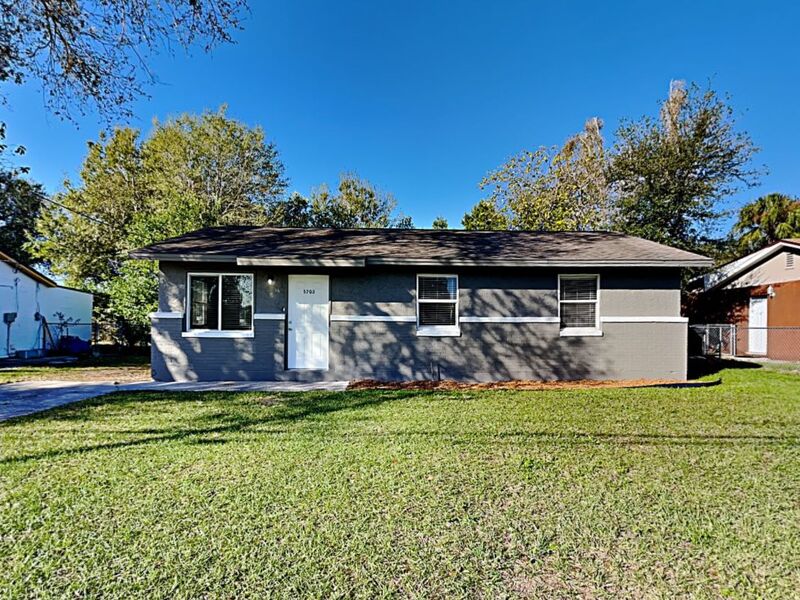 Tampa House: 5703 S 79th St