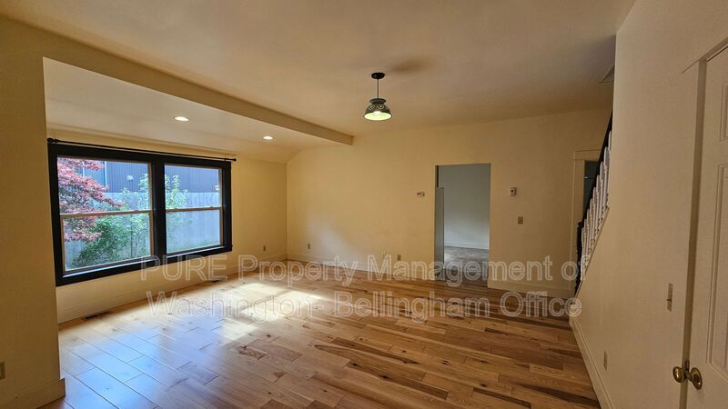 Bellingham House: 1515 Iron Street