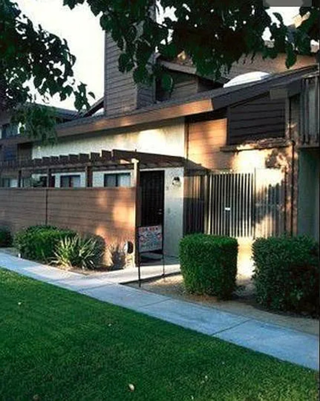 Bakersfield Condo: 2316 Gosford Rd