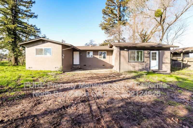 Santa Rosa House: 429 Sanford Rd